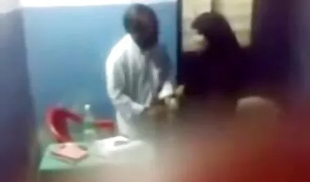 साझा प्रेमिका उसके मुंह में दो लंड का आनंद हिंदी सेक्सी फुल मूवी एचडी लेती है