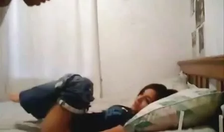 गर्म किशोर हिंदी मूवी एचडी सेक्सी वीडियो कैम fastfucking part1 प्यार करता है