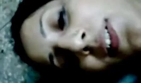 सुगोईजावेलवर - एक दृश्य के साथ क्यूनिलिंगस: सेक्सी फिल्म फुल एचडी फिल्म भाग 1