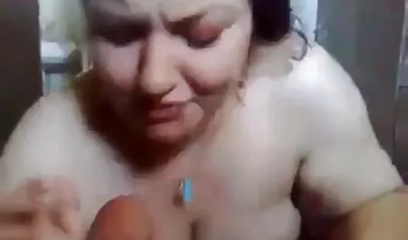 मोटी काली कोलम्बियाई उसके बड़े गुलाबी सेक्सी वीडियो एचडी मूवी हिंदी में और मलाईदार योनी dildoing है